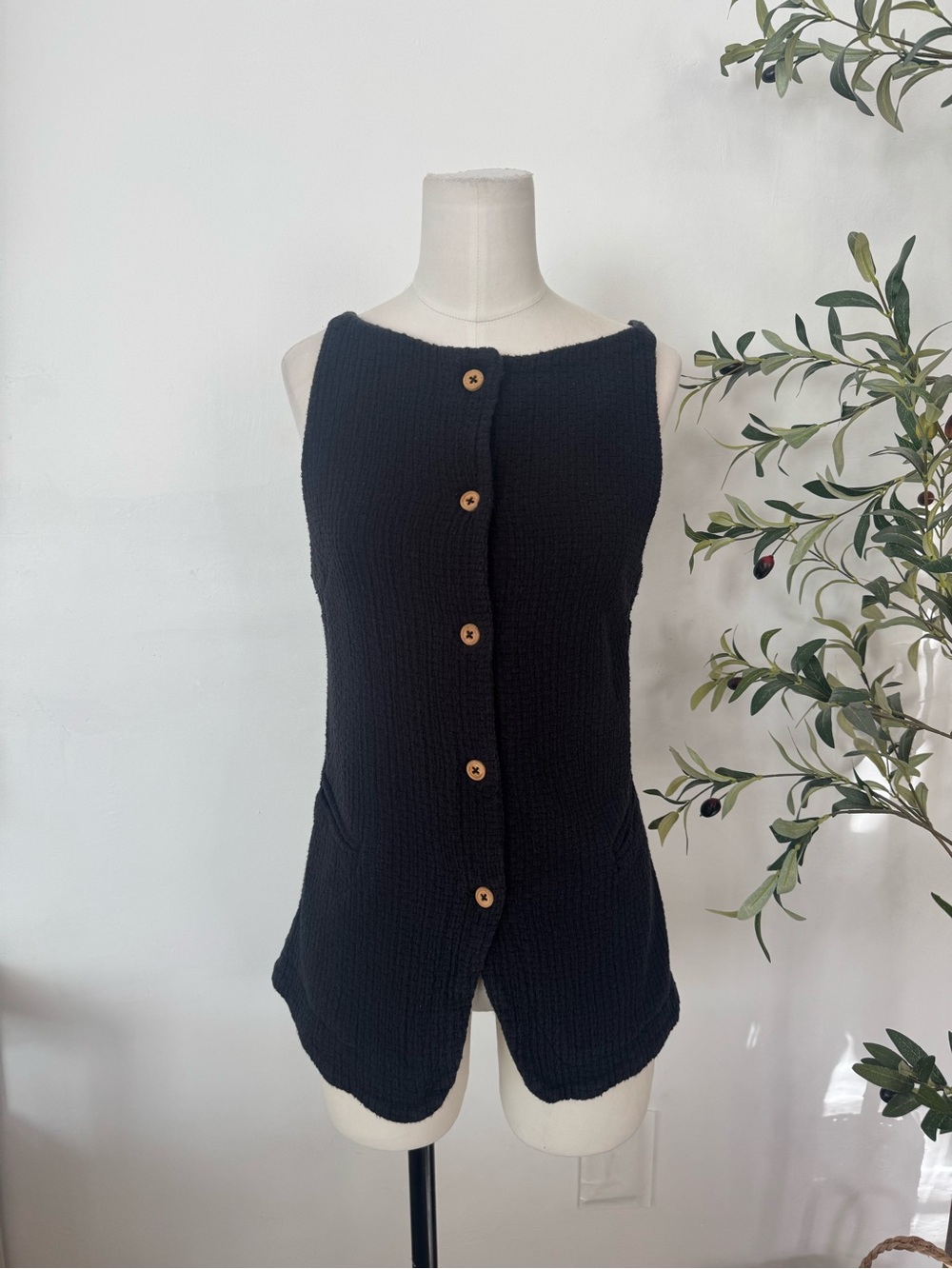 Free‎ Est Black Textured Button Front Cotton Tank Top Sleeveless Boho Size S/P